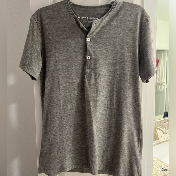 Mizzen + Main short sleeve henley | gray - Picture 1 of 2